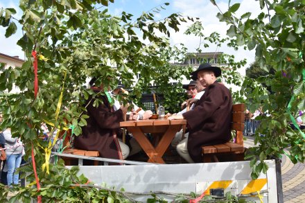 Korowód dożynkowy przeszedł ulicami Wisły